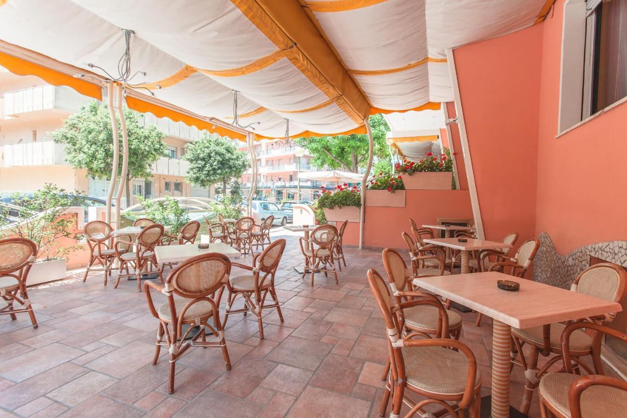 Hotel Joli Cesenatico Eksteriør bilde
