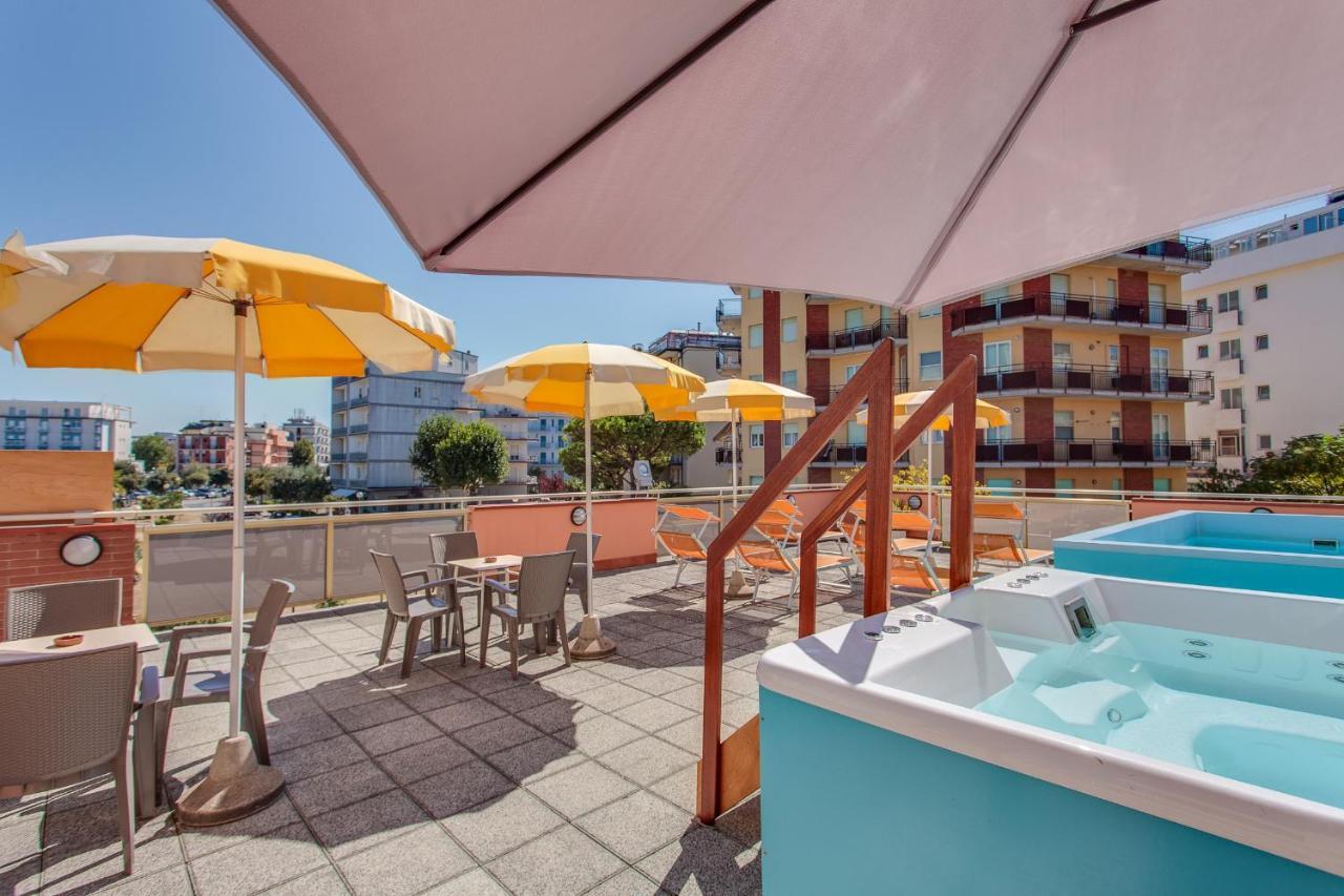 Hotel Joli Cesenatico Eksteriør bilde
