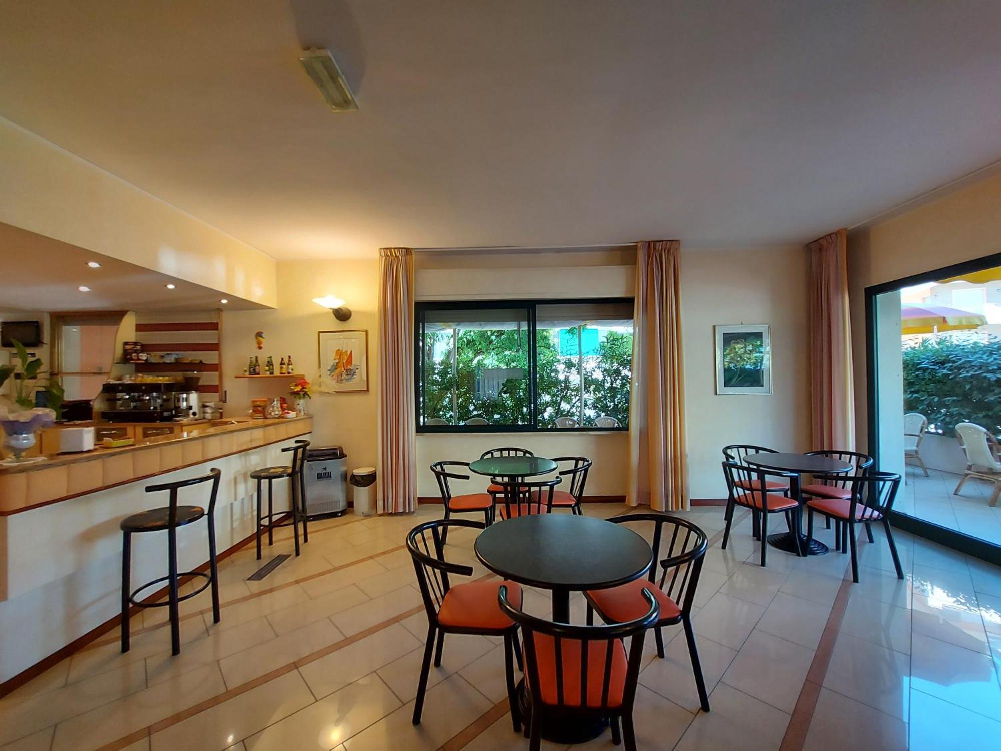 Hotel Joli Cesenatico Eksteriør bilde
