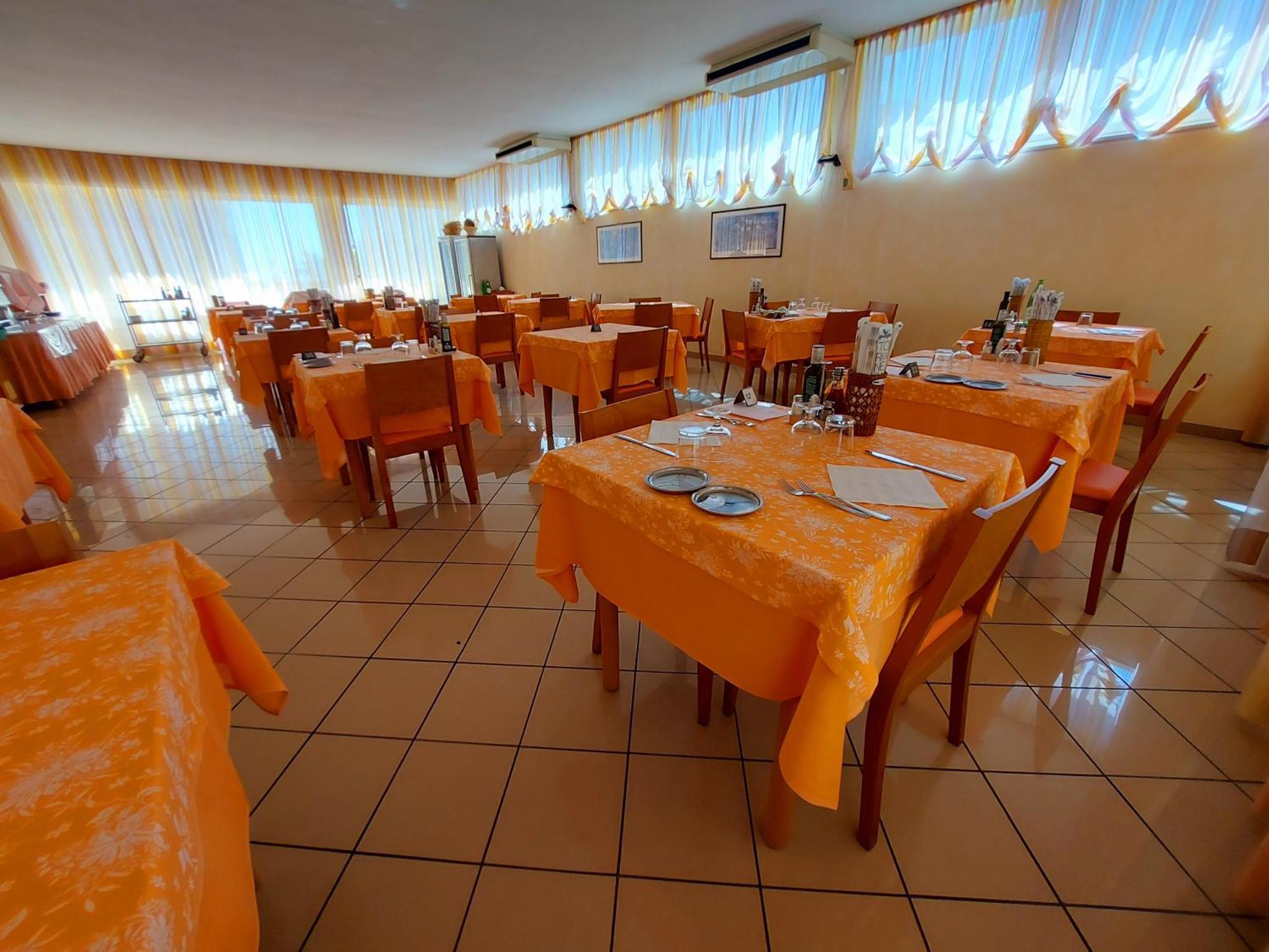 Hotel Joli Cesenatico Eksteriør bilde